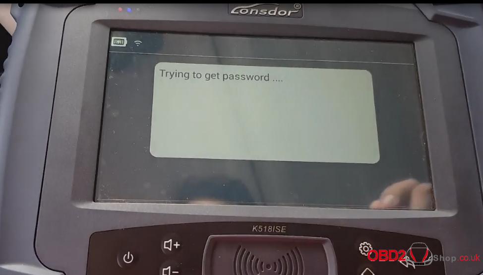 Lonsdor K518 Reads PIN code on JEEP Compass-4