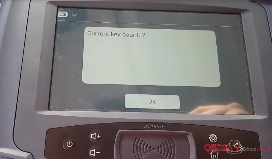 Lonsdor K518 Reads PIN code on JEEP Compass-8