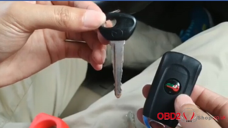 copy-id8c-chip-with-jmd-handy-baby-2-and-8c-remote-02