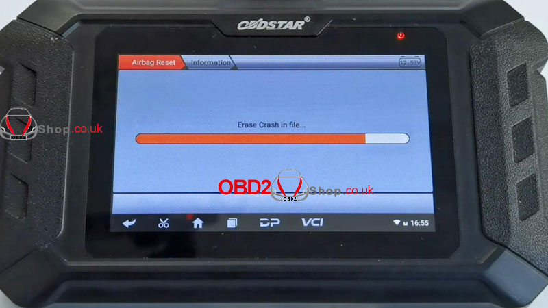 obdstar-p50-reset-ford-ecosport-airbag-ecu-on-bench-(10)
