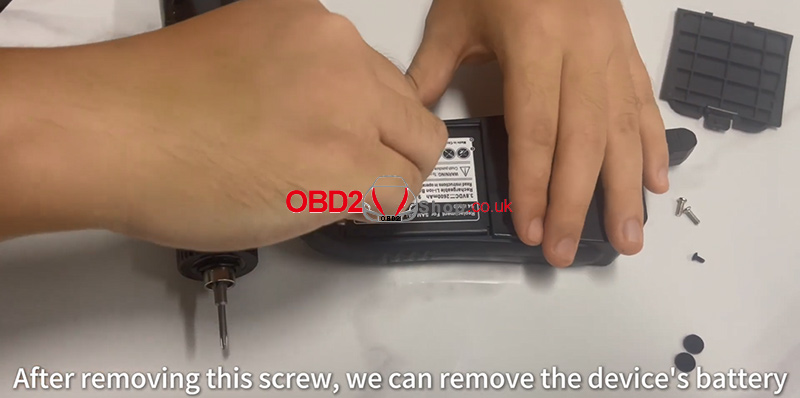 keydiy-kd-x2-lcd-replacement-tutorial-2