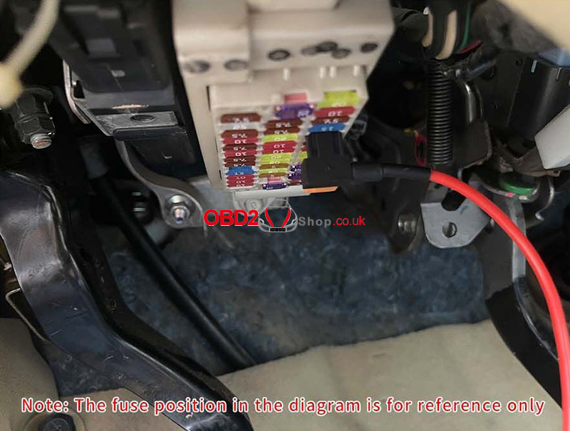 using-the-keydiy-toyota-8a-all-lost-key-adapter-6