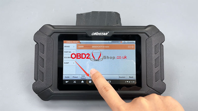resetting-sgmw-r7f701a033-airbag-ecu-with-obdstar-p50-3
