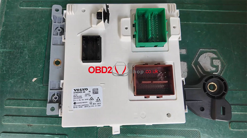 lonsdor-k518-pro-program-a-volvo-s60-smart-key-2