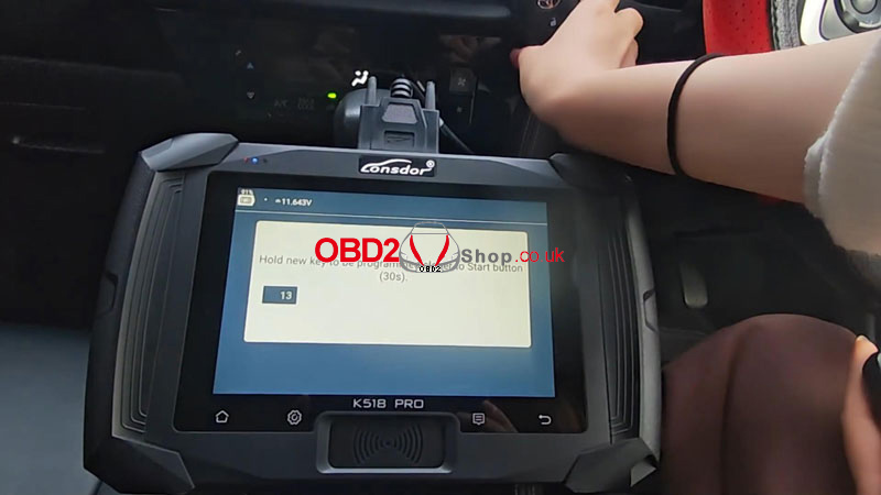 how-to-add-2023-toyota-yaris-smart-key-with-lonsdor-k518-pro-5