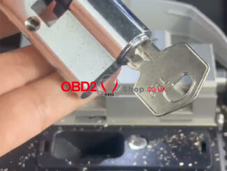 how-to-cut-a-tessa-key-by-bitting-with-2m2-tank-10