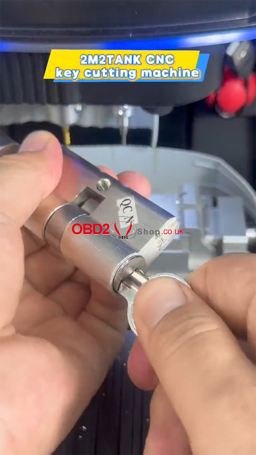 how-to-cut-a-yale-key-by-bittings-with-2m2-tank-10
